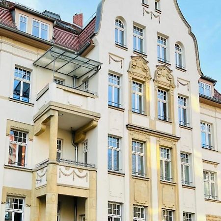 Feine Apartments In Der Suedstadt Von Erfurt Mit Kostenlosen Stellplatz & Flasche Wein Zur Begruessung Buitenkant foto