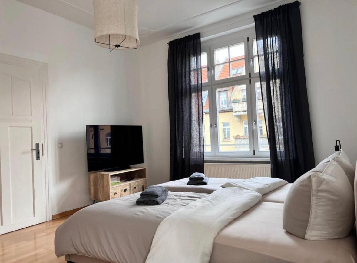 Feine Apartments In Der Suedstadt Von Erfurt Mit Kostenlosen Stellplatz & Flasche Wein Zur Begruessung Buitenkant foto